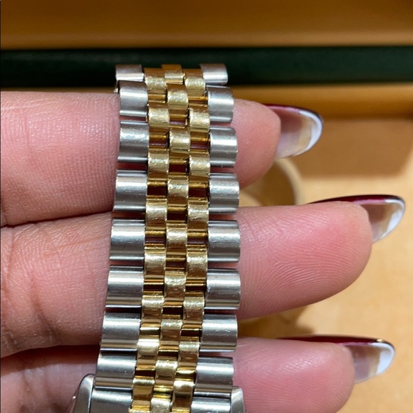 Rolex date just - Picture 5 of 13